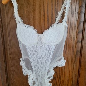 NEGLIGEE